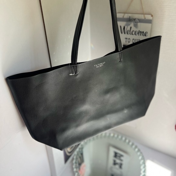 Victoria's Secret Black XL Tote Bag Elegant and Spacious - Picture 5 of 8